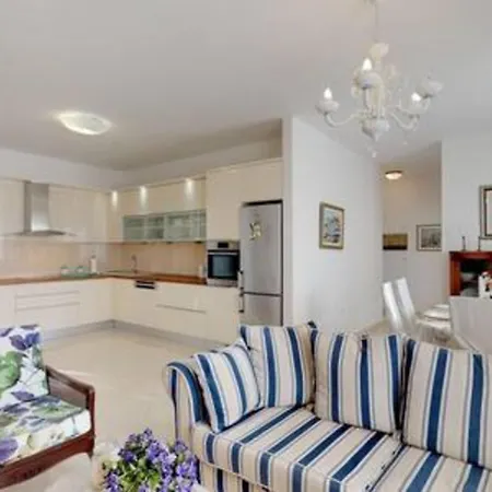 Apartment Radovani Luxury With Private Pool Jelsa (Hvar)