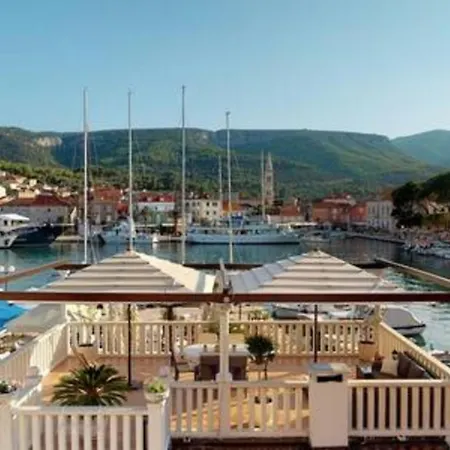 Apartment Radovani Luxury With Private Pool Jelsa (Hvar)