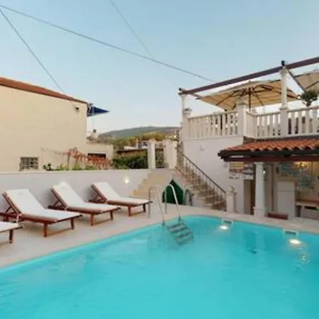 Apartment Radovani Luxury With Private Pool *